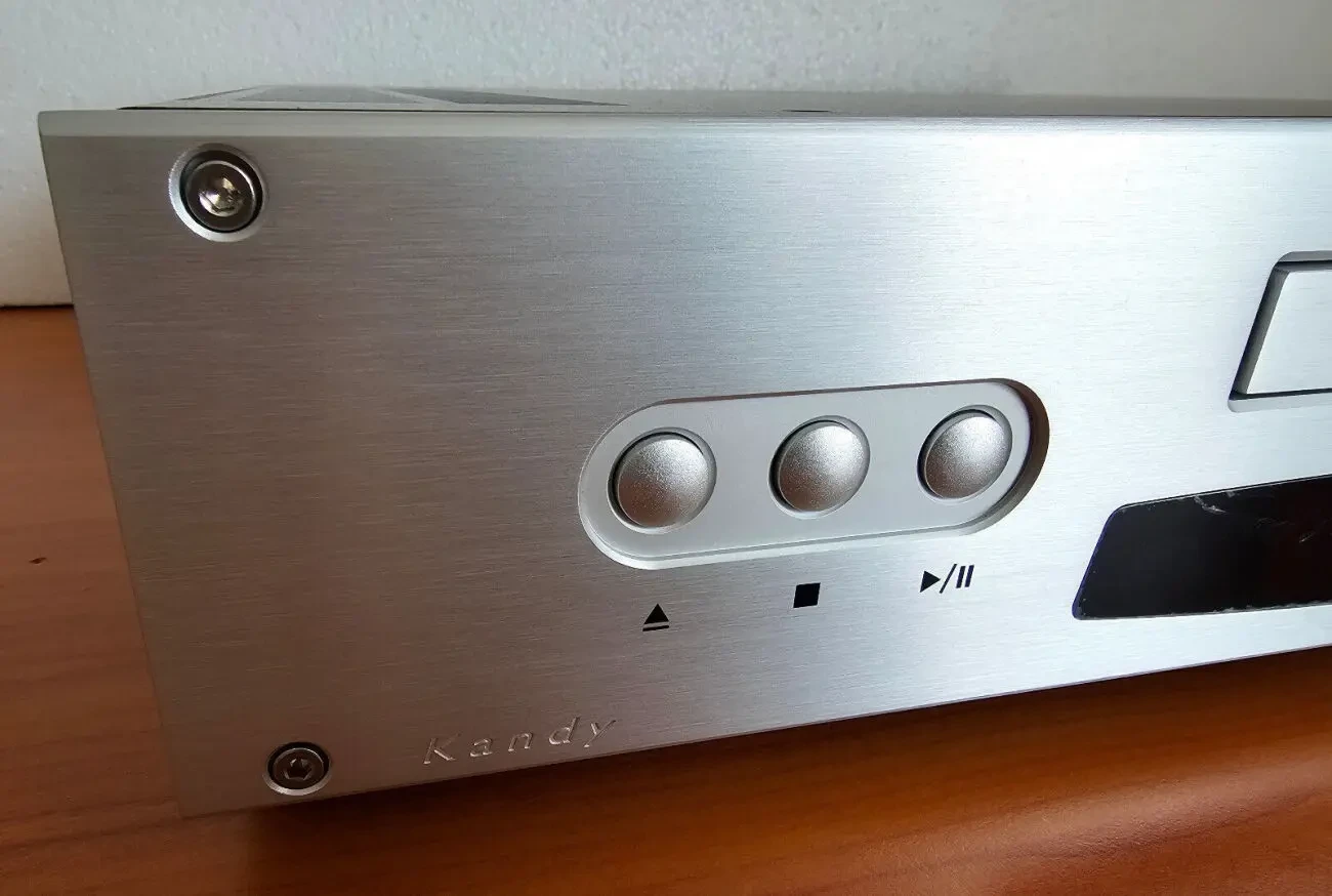Продам CD проигрыватель ROKSAN Kandy KC-1 3