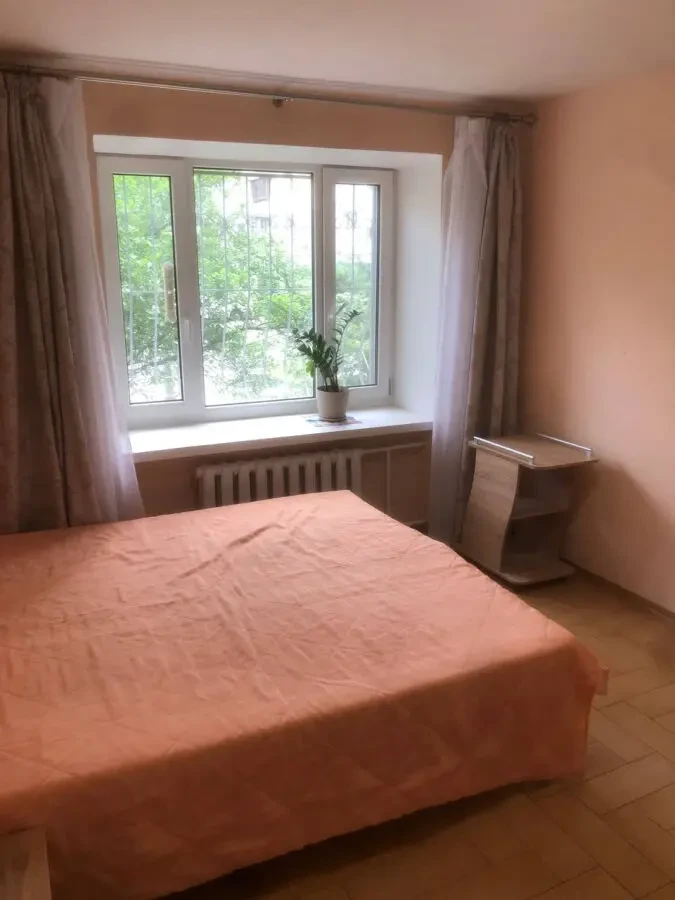 Продається 3-кімнатна квартира, м. Київ, Дніпровский 9