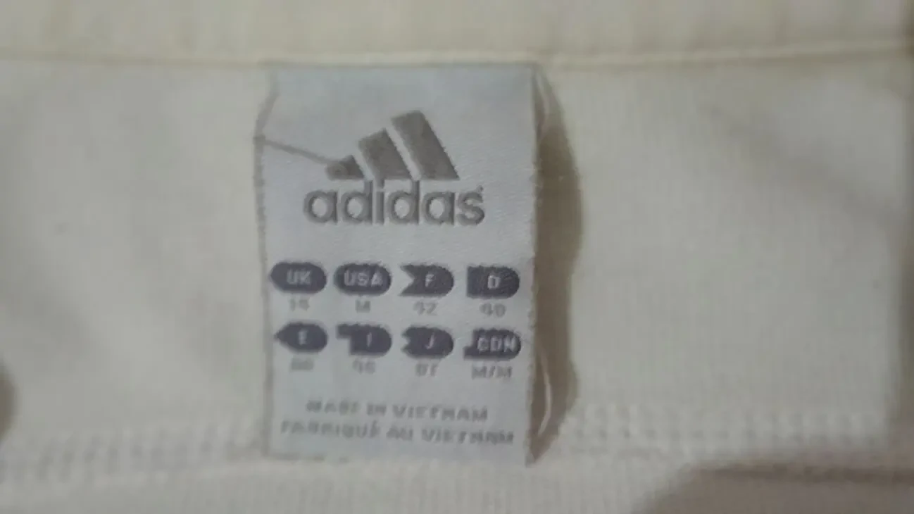 Белая ветровка на молнии. 7