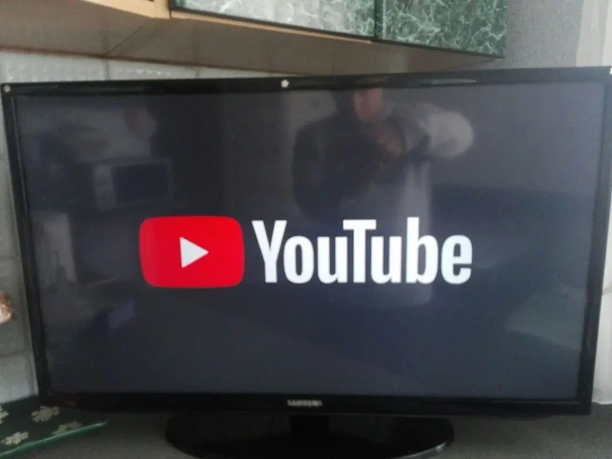 Телевизор Самсунг -35 % от новой цены