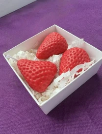 Свічка для свята Полуниця