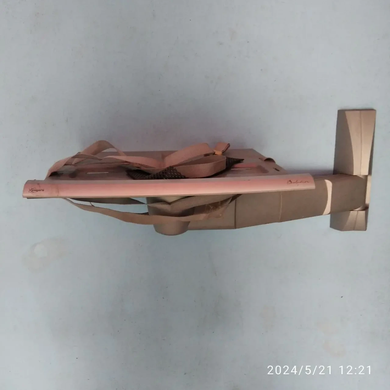 Полка настенная под телевизор б/у. 2