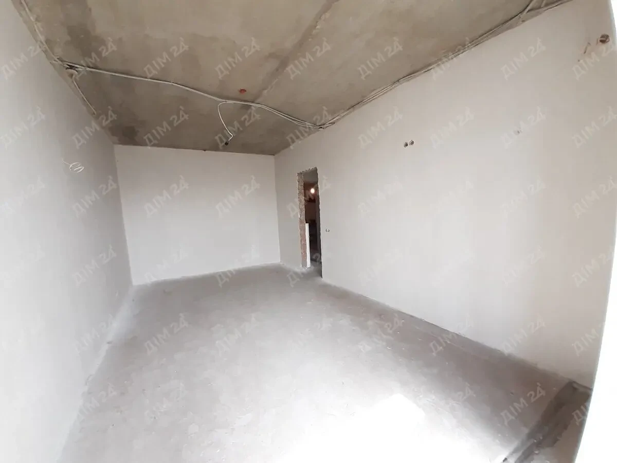 Трикімнатна квартира на Подолі 5