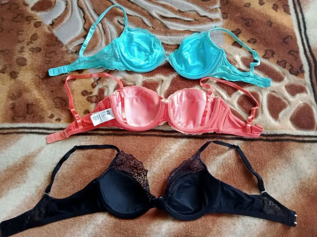 Бюстгалтери 2