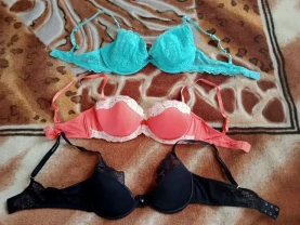 Бюстгалтери