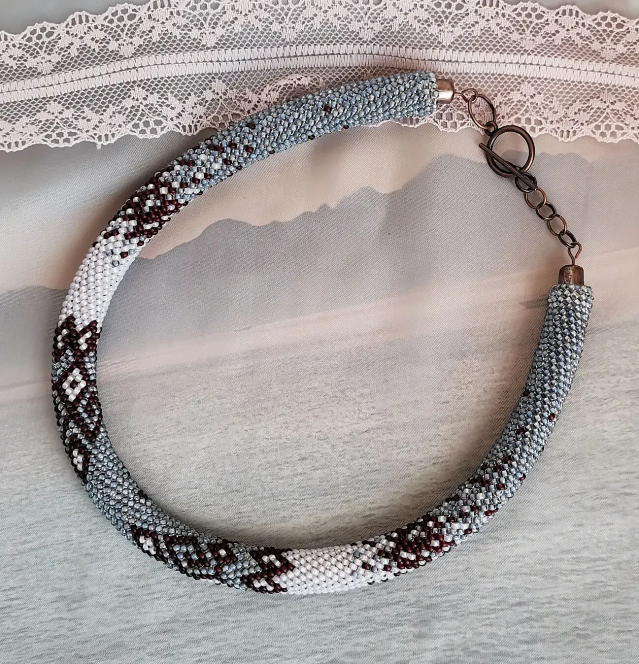 Прикраса із бісеру кольє-джгут Настрій 5