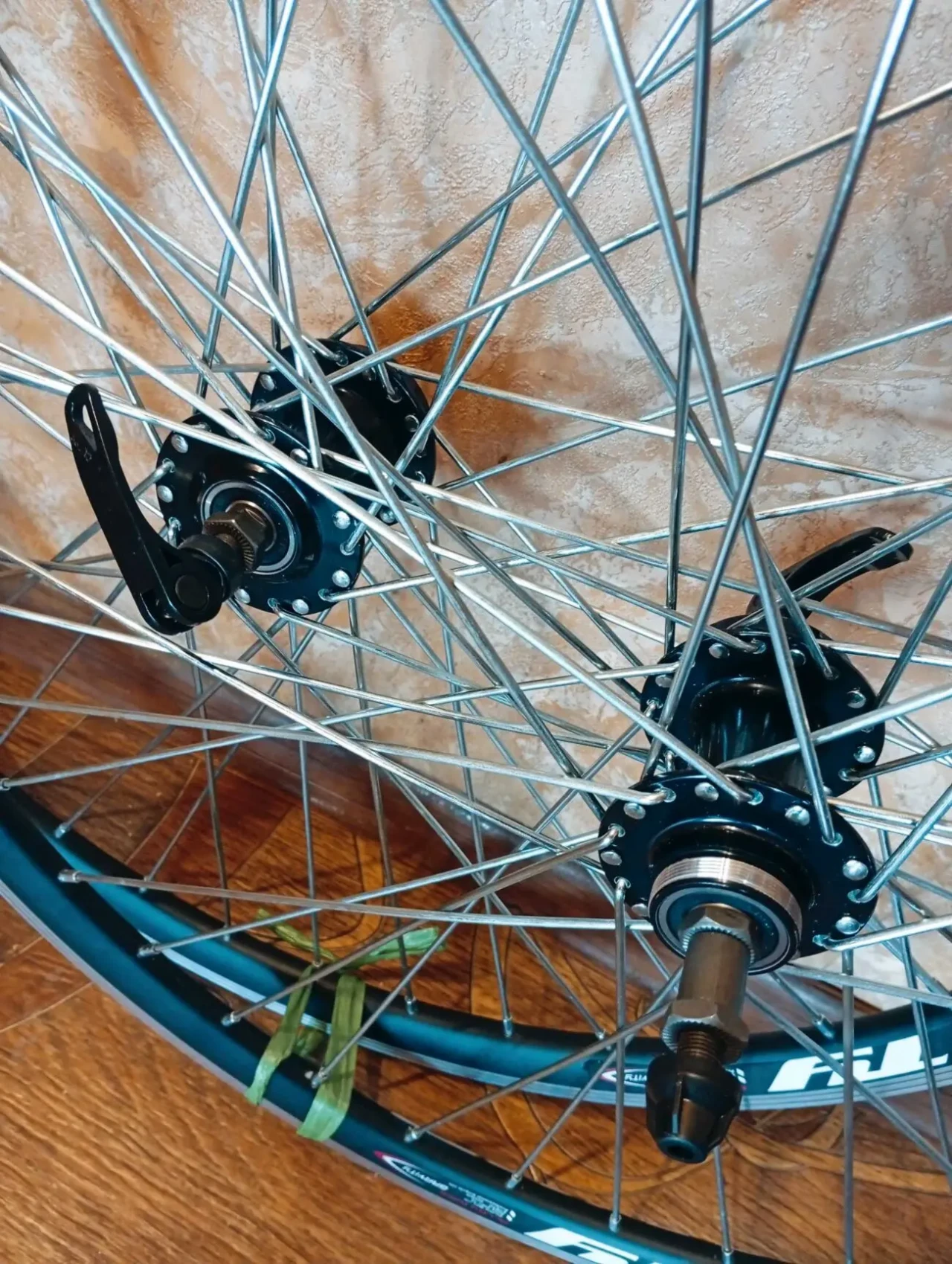 Вело колёса под трещотку под диск спица 3мм 4