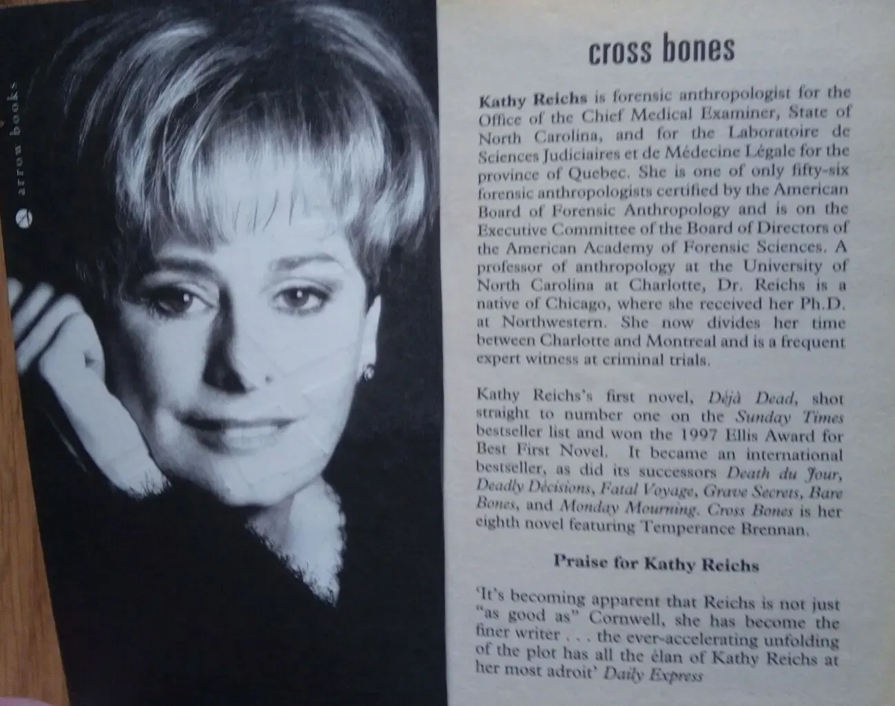 Cross Bones Kathy Reichs English на Английском книга 4