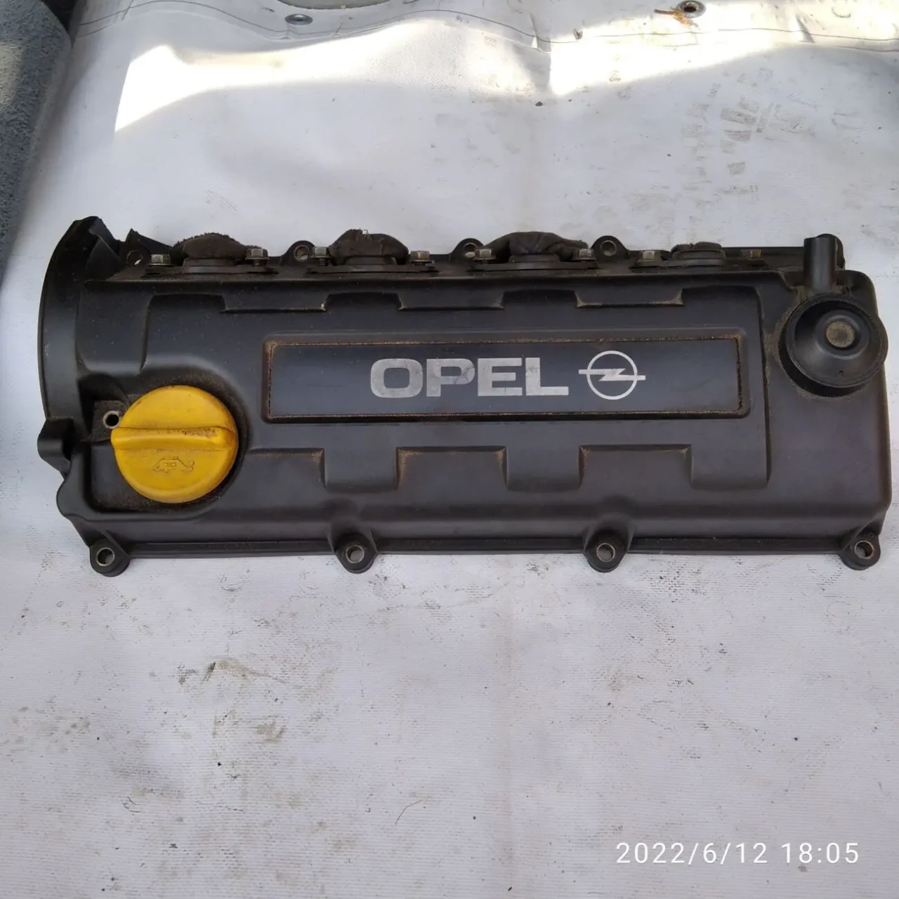 Клапанная крышка б/у Опель Комбо С двиг. Y17DT.