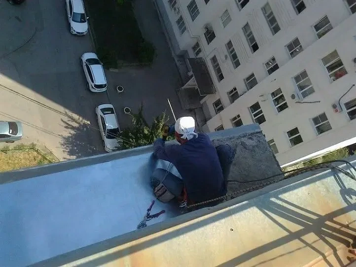 Высотные и кровельные работы. Ремонт и замена крыш дома, балкона 3