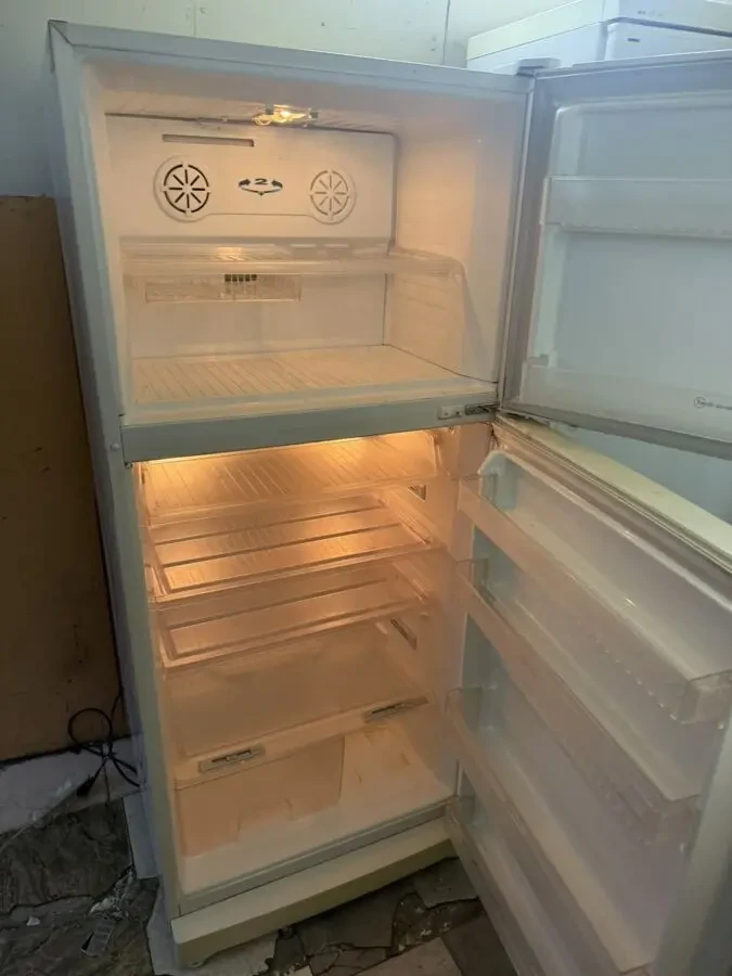 Холодильник Дєо суха заморозка 3