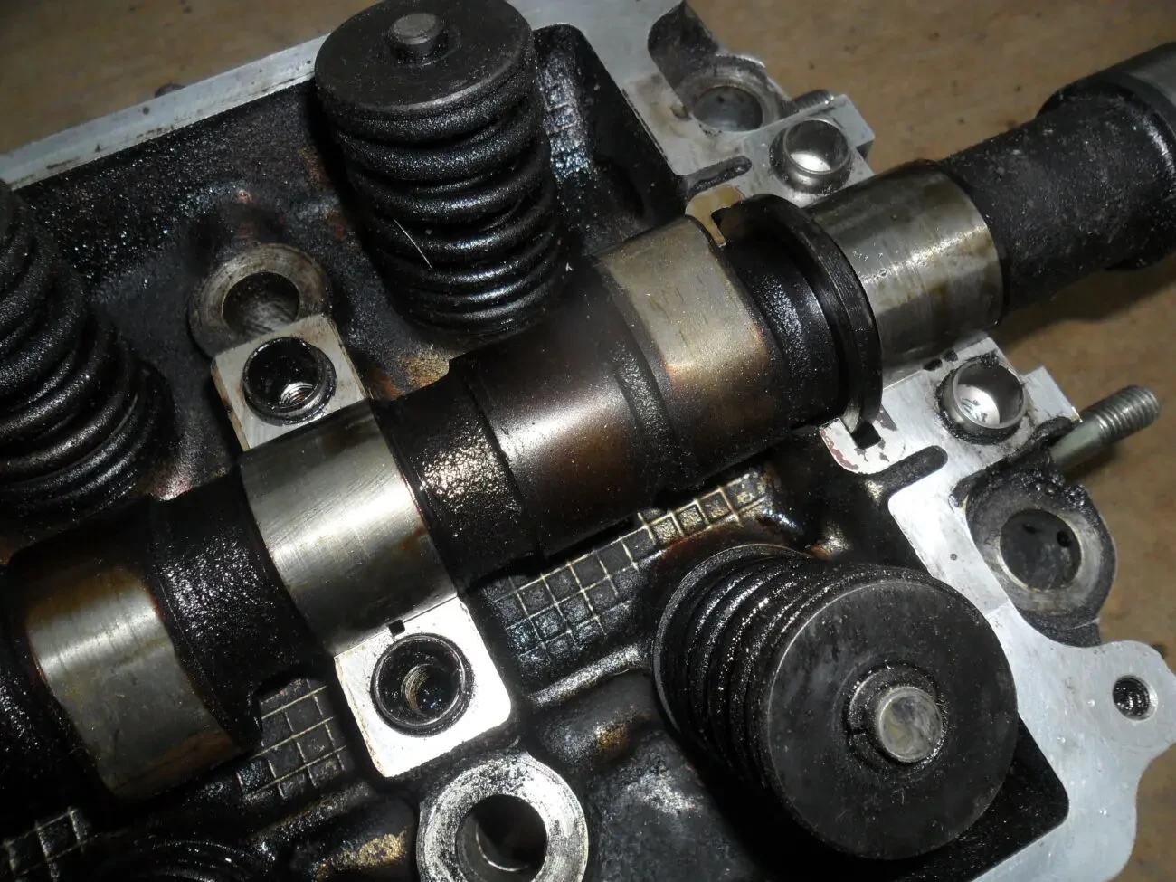 Розподвал Mazda 626, 1.8, 2.0, F8, FE, 8v, ориг. F80112420B 6