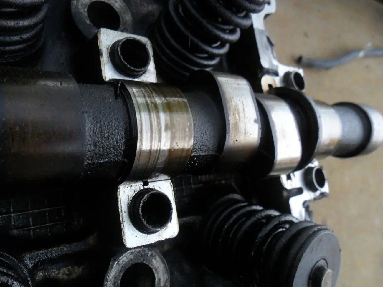 Розподвал Mazda 626, 1.8, 2.0, F8, FE, 8v, ориг. F80112420B 8