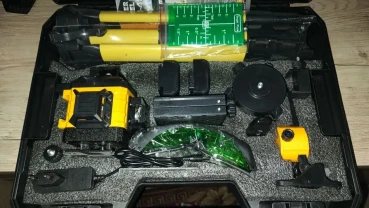 лазерний нівелір професійний