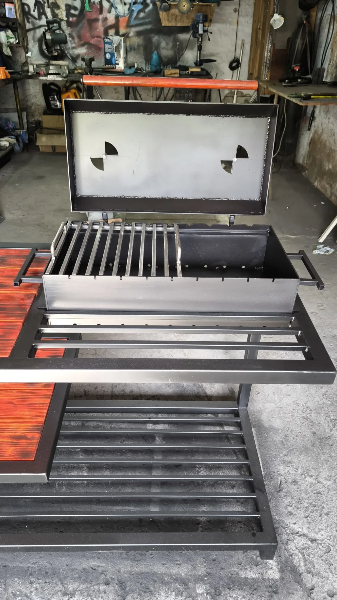 Мангал в стиле лофт 7