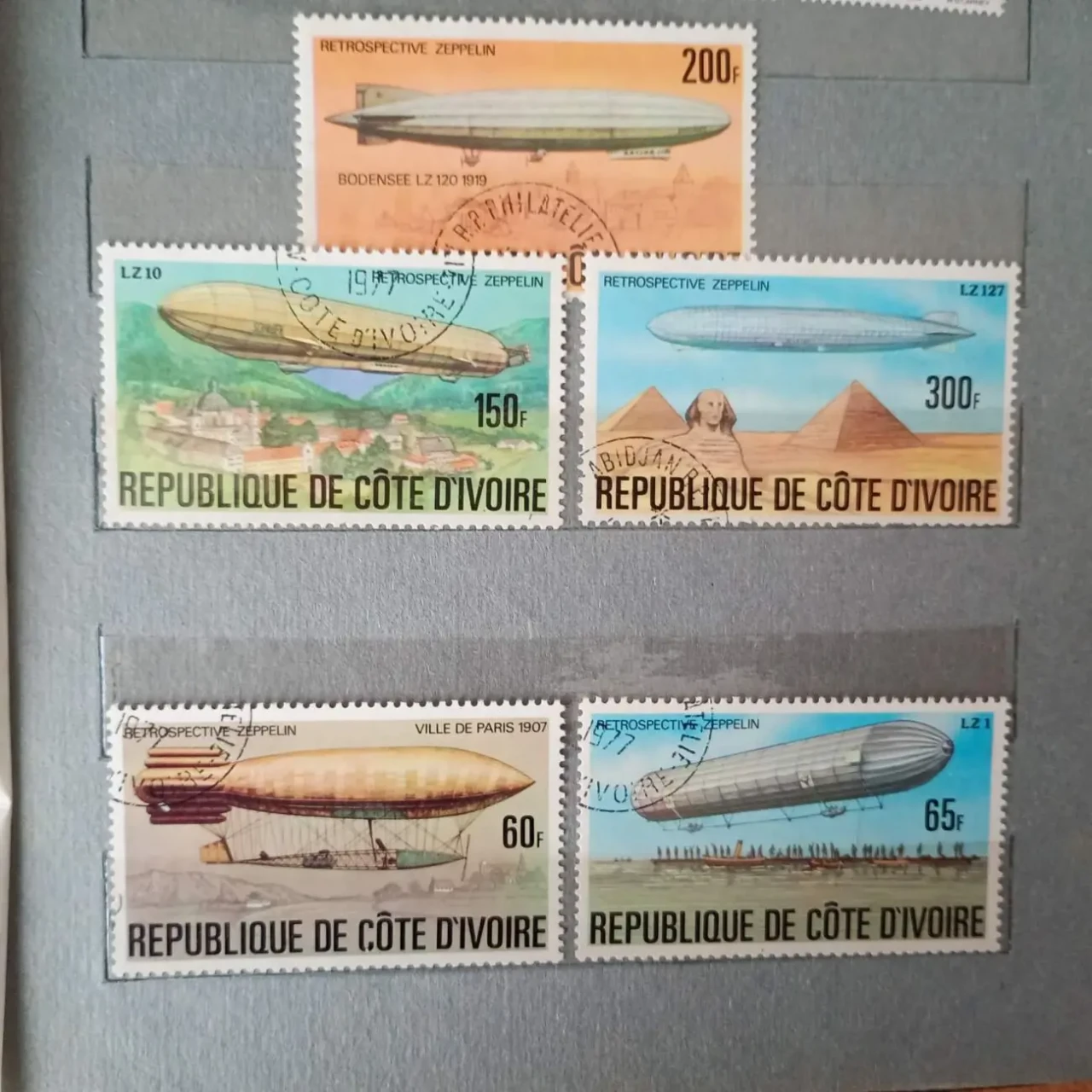 Почтовые марки - Дирижабли. Кот-д'Ивуар 1977 год.