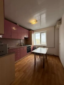 Продам 3к квартиру на Левобережном. Березинская,18