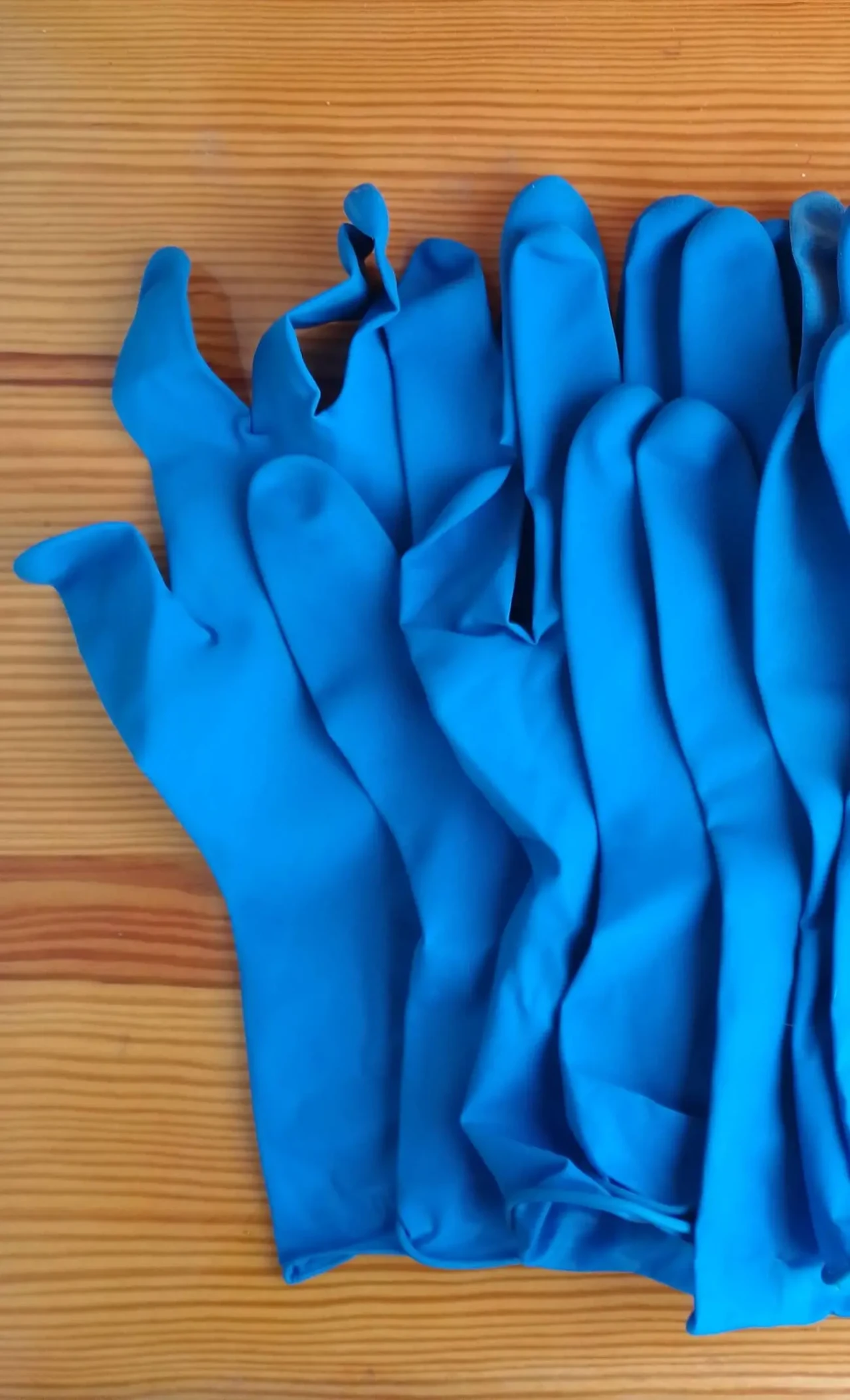 Перчатки резиновые хозяйственные рабочие простые 4 пары