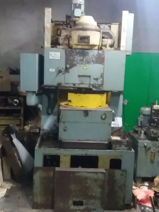 Зубодолбальний верстат 5а122