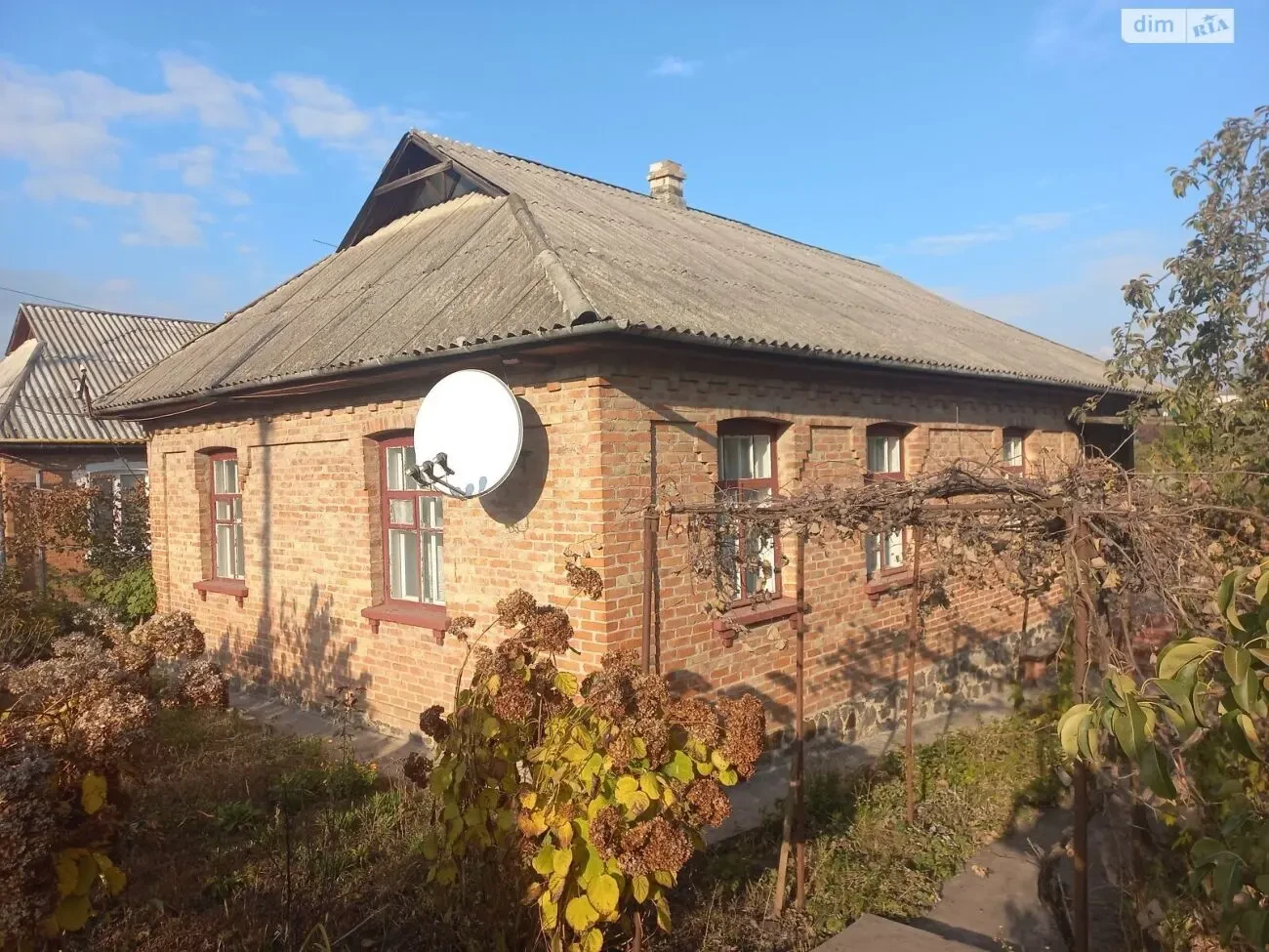 Продаж 1 поверхового будинку в селищі Теплик.