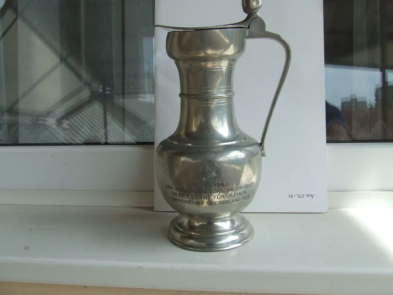Винтажный оловянный кувшин наградной 1927-1942 г. Германия раз. 24 х 9