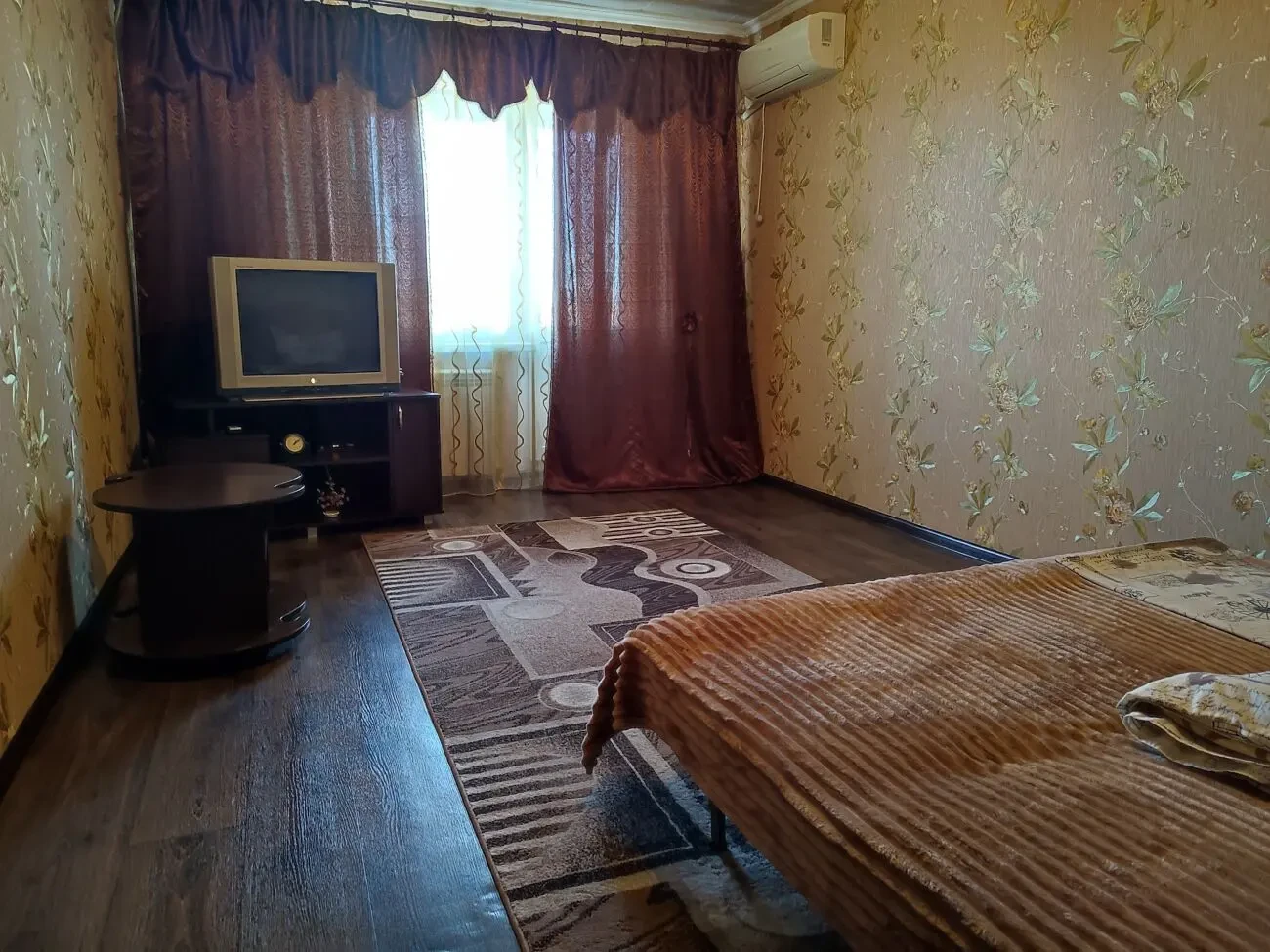Погодинно, подобово однокімнатна квартира на Олімпі