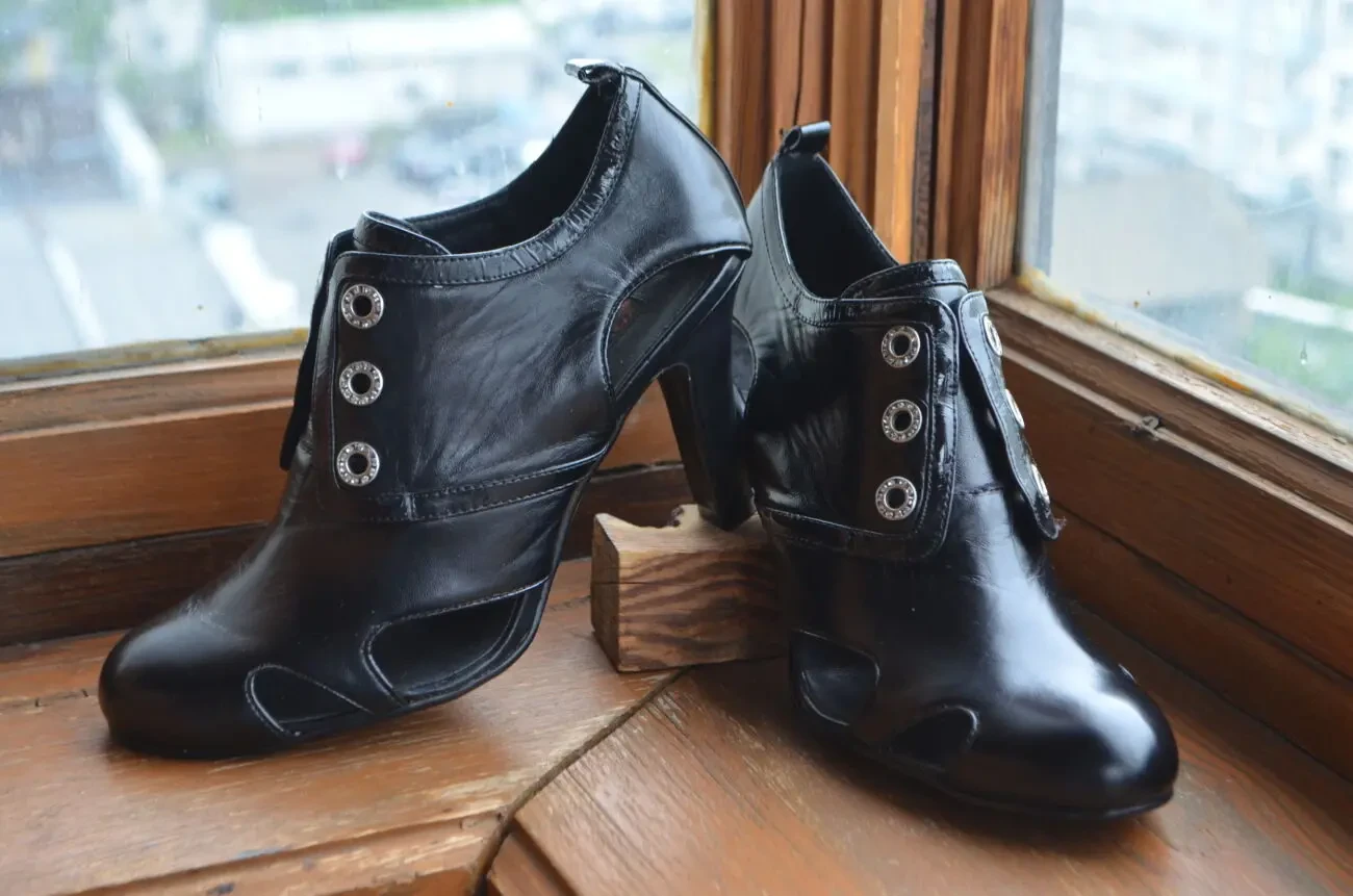 Тефли женские с открытыми вставками 5