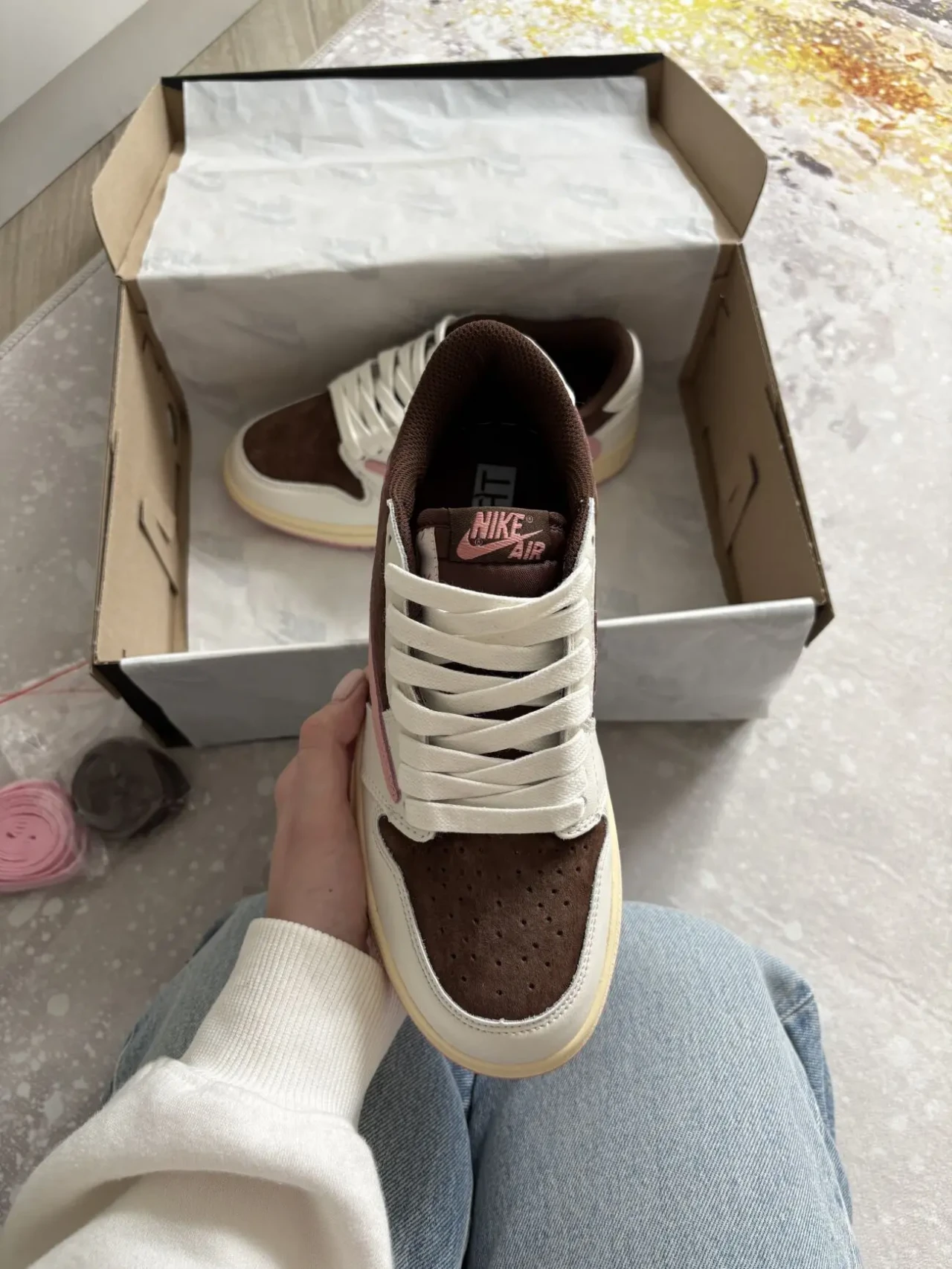 Air Jordan 1 x Travis Scott Low OG Wmns Pink Oxford 4