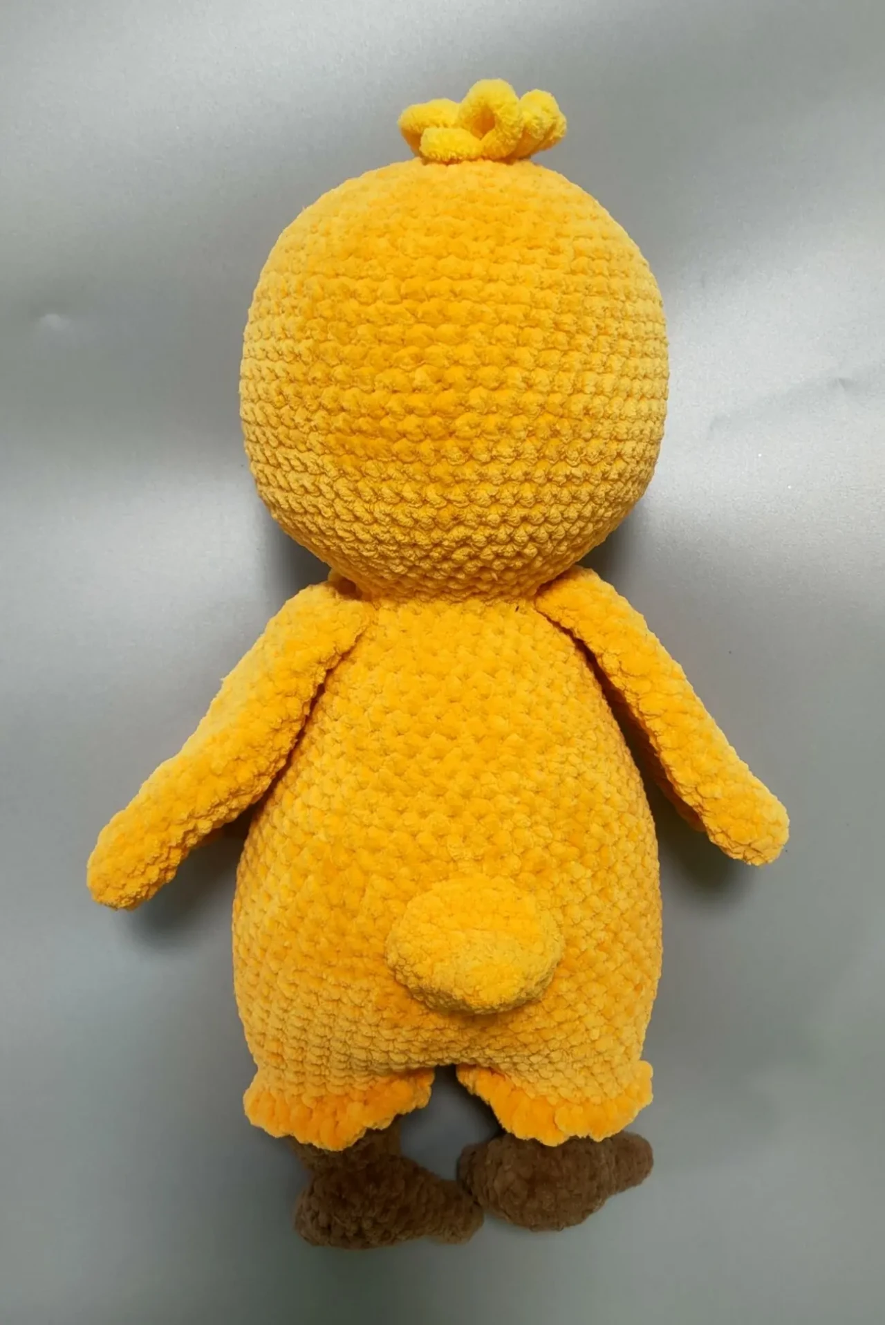 Іграшка м'яка в'язана  пташка Курчатко жовте  ручна робота 5