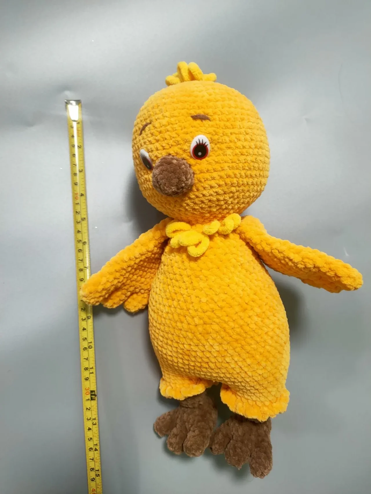Іграшка м'яка в'язана  пташка Курчатко жовте  ручна робота 4