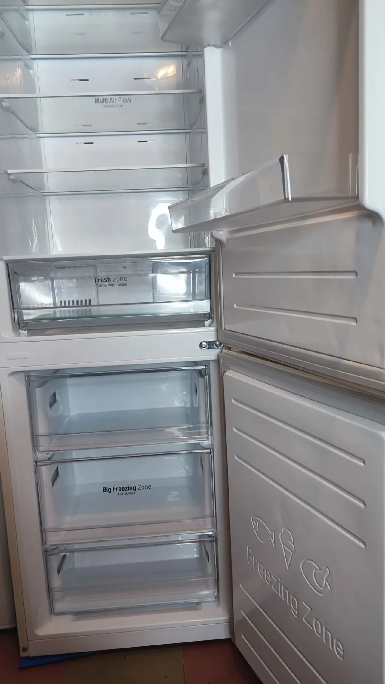 Продаю холодильник LG GW-B509SEKM 2