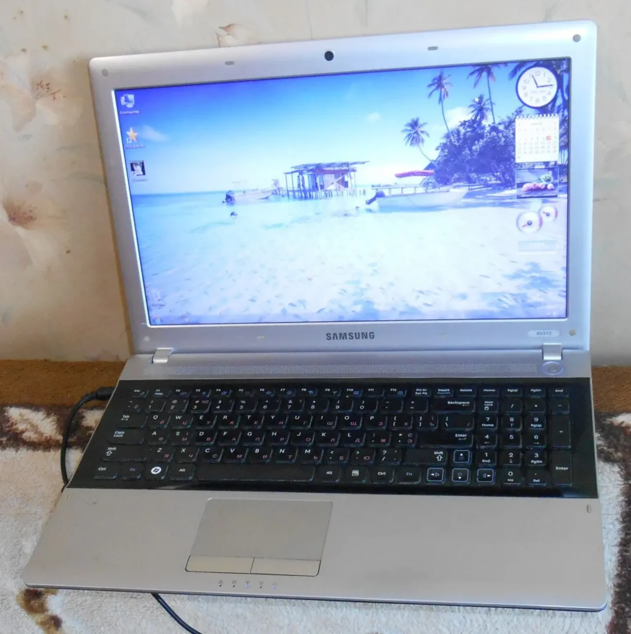 Ноутбук Samsung rv513