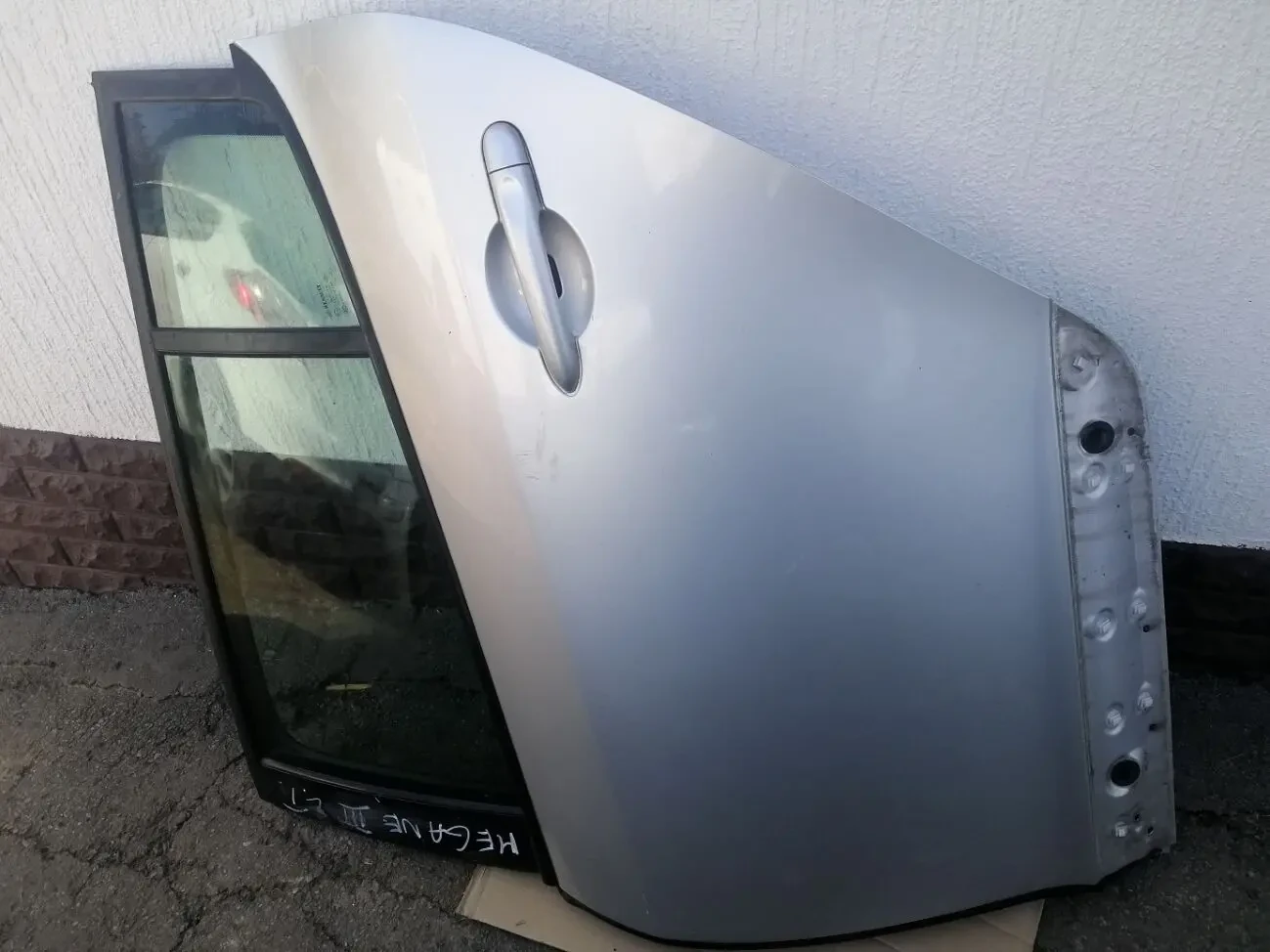 Дверь задняя левая  Renault Megane 3 2013г хэчбек