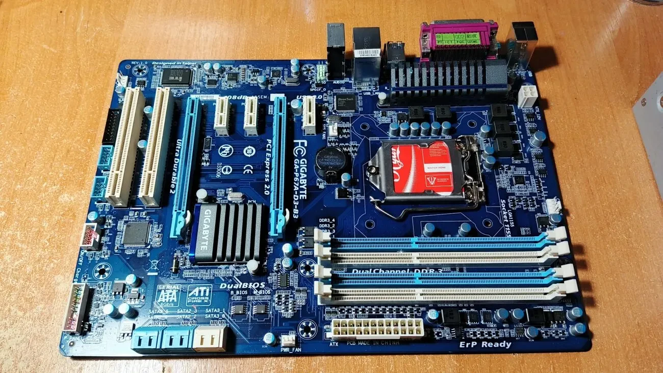 Материнська плата Gigabyte GA-P67A-D3-B3 (s1155, P67, 2xPCI-Ex16)