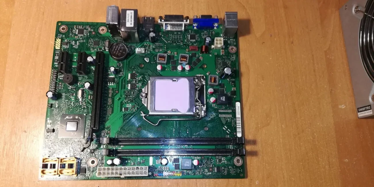 Материнская плата Fujitsu D2990-A11 GS5 (s-1155)