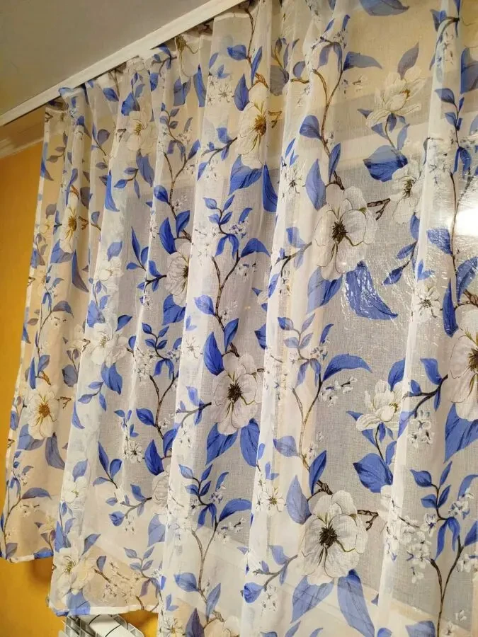 Коротка тюль з квітами. 3