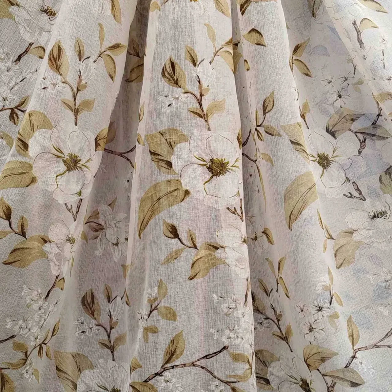 Тюль з квітами.