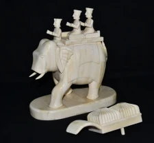 Фигурка слона из кости