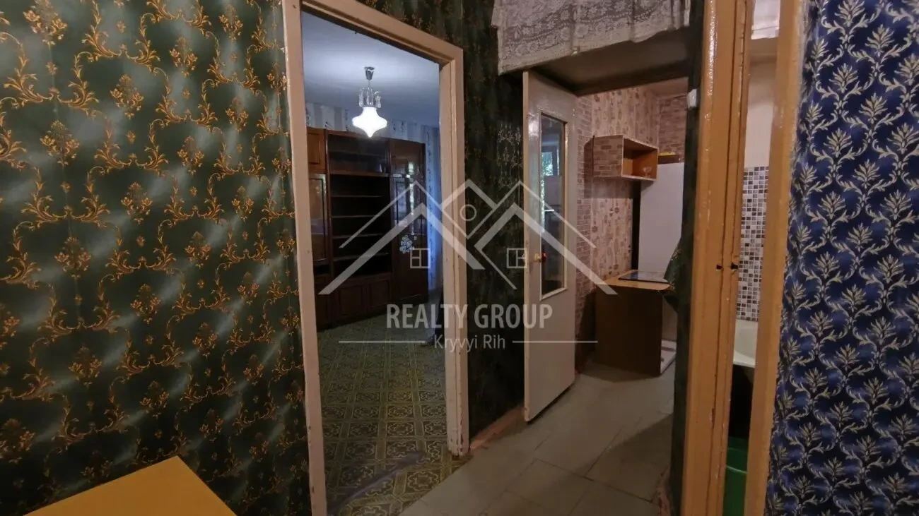 Продаж 2к квартири  пл. Артема 7