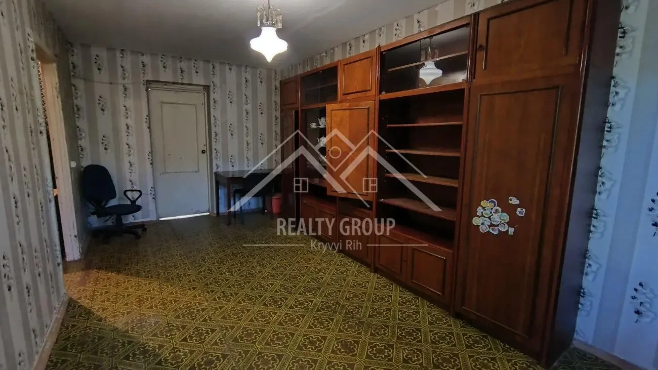 Продаж 2к квартири  пл. Артема 5