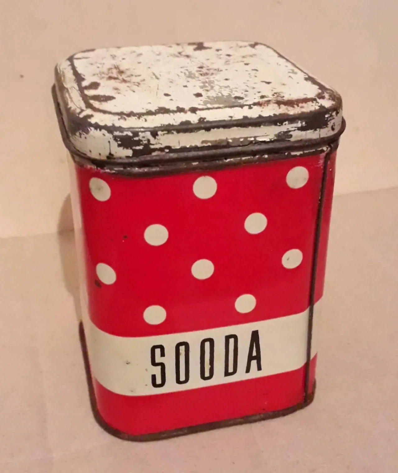 Банка коробка для хранения сыпучих продуктов