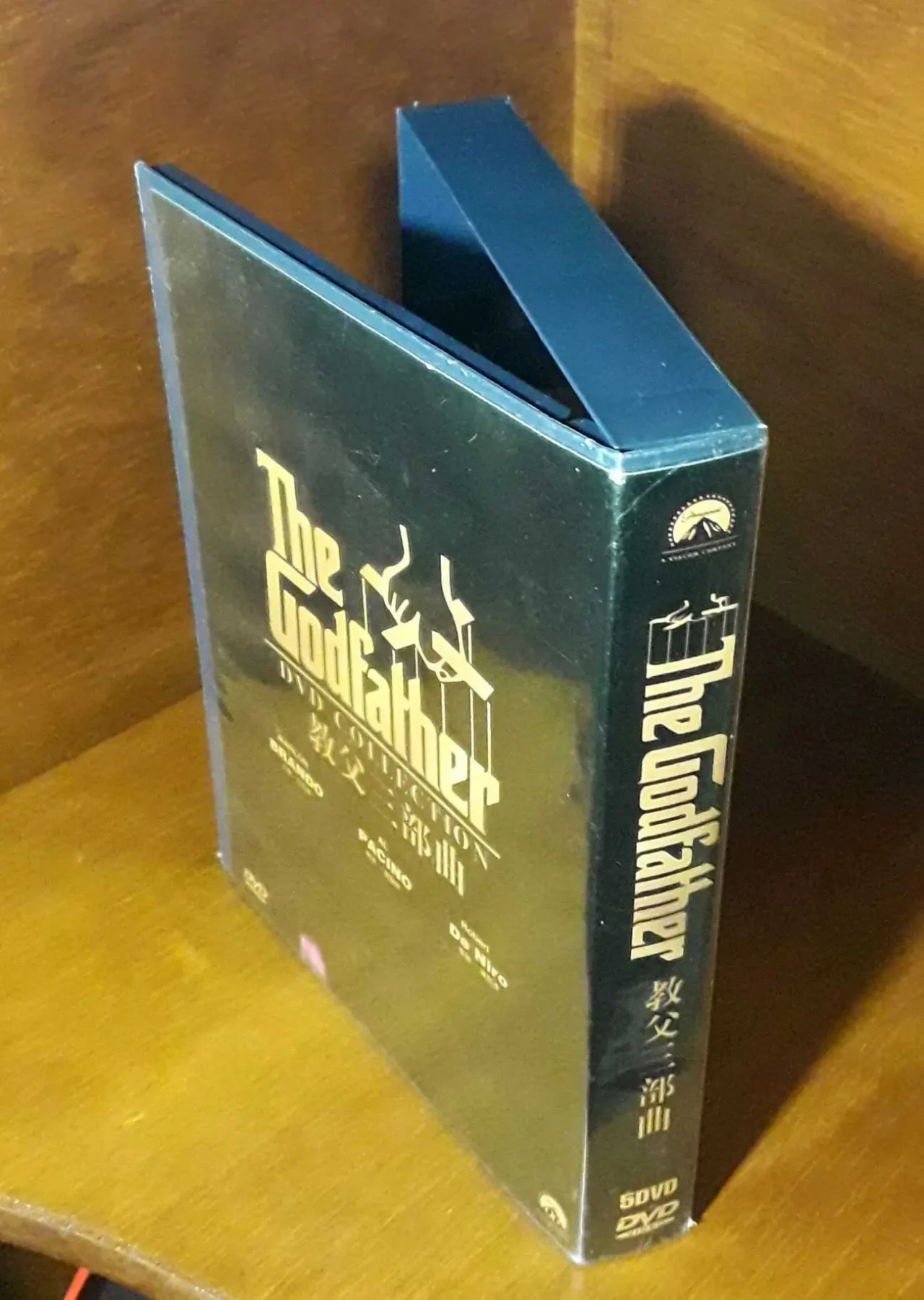 DVD диск футляр коробка бокс фильм 2