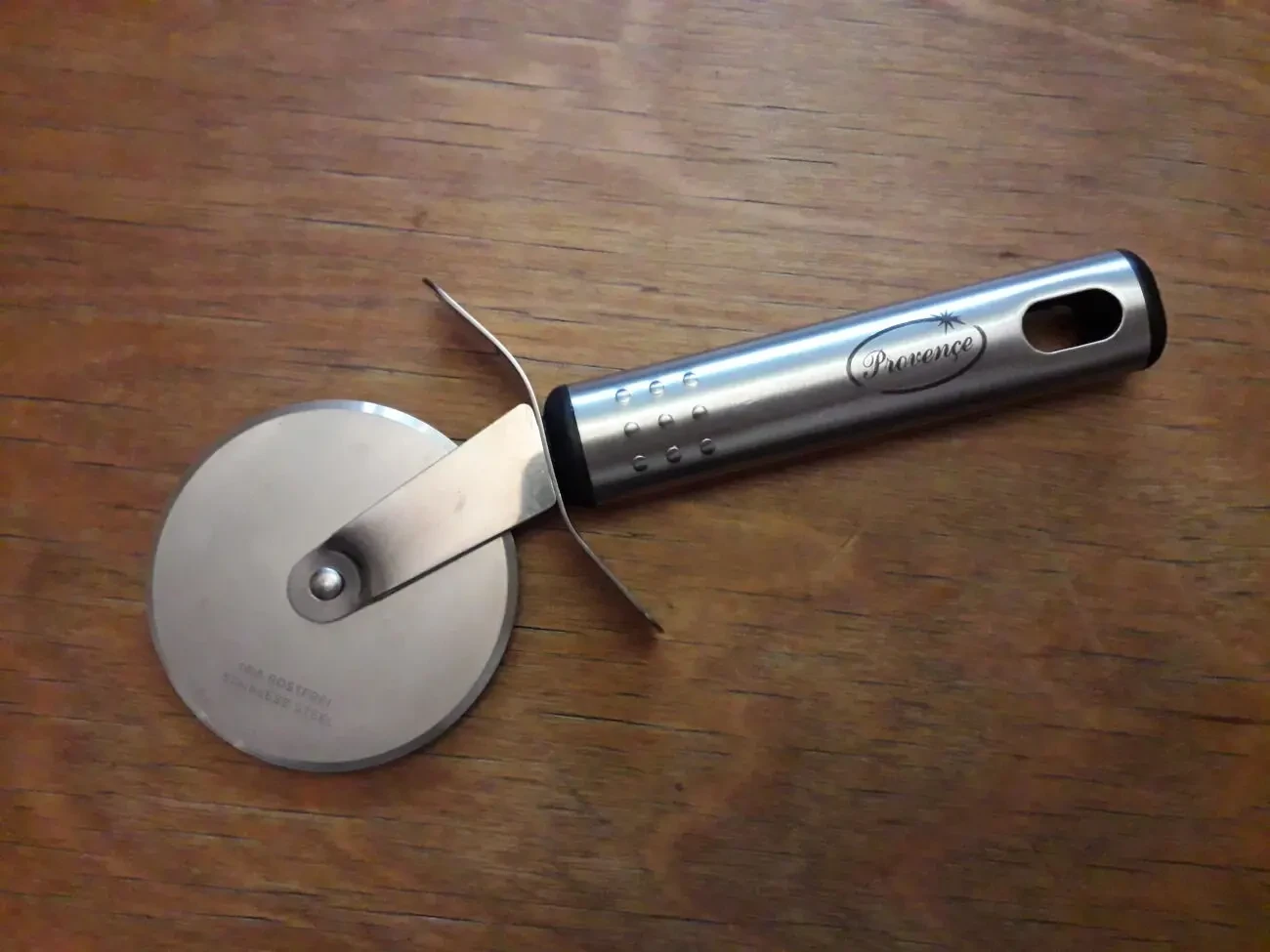 Нож для пиццы Provence Германия pizza wheel cutter