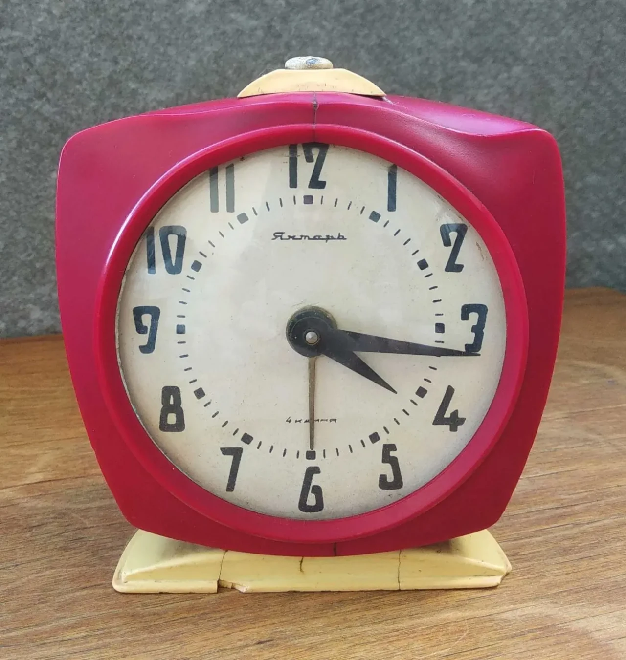 Редкие Часы будильник Янтарь Орловский завод