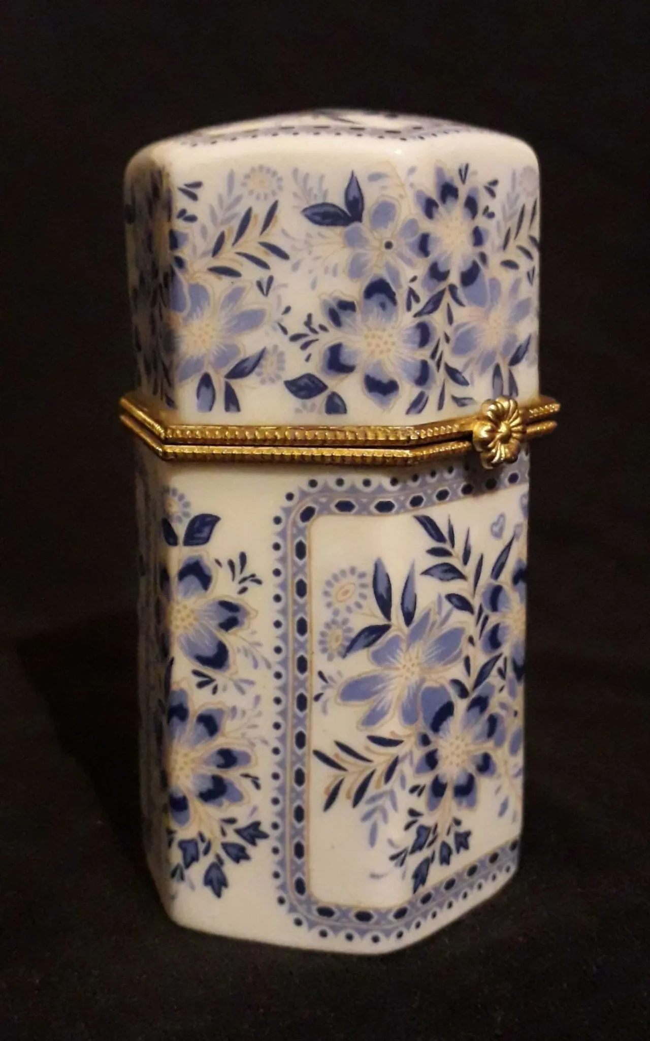 Футляр для зубочисток шкатулка фарфор 2