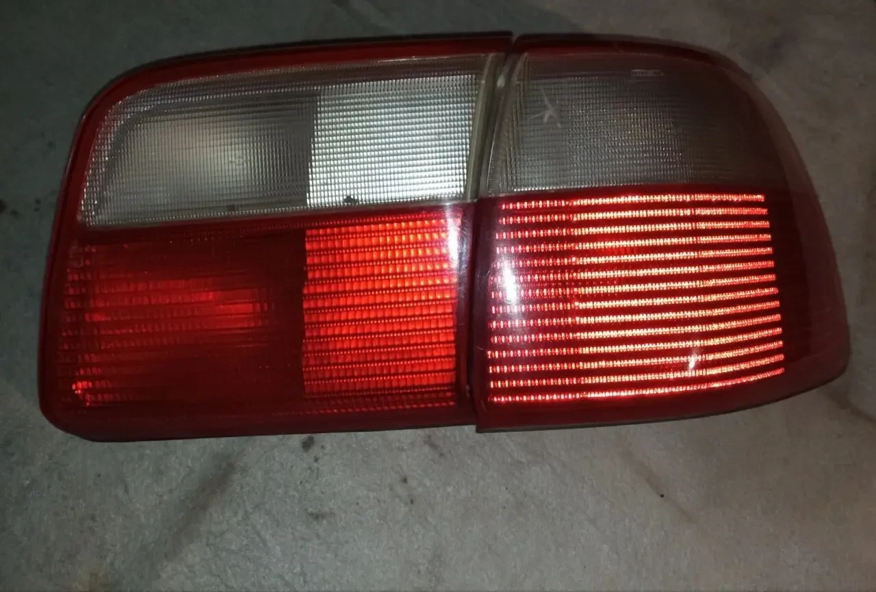 Задние фонари на Опель Омега Б 2
