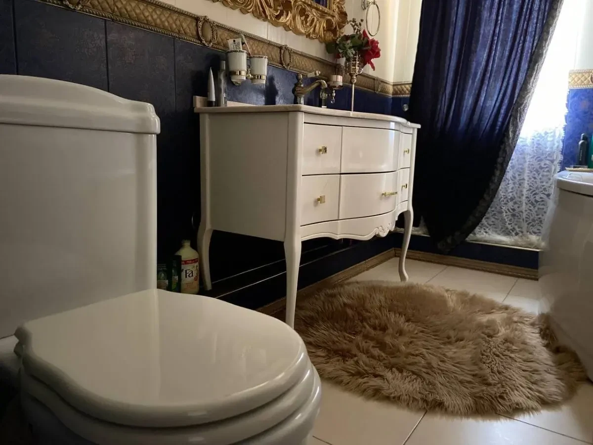 Продаж,Будинок з власним виходом на озеро 8