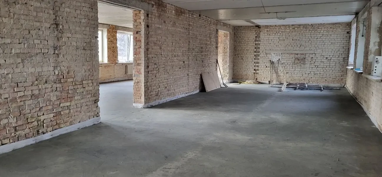 Продаж комерційного приміщення 906 м2 Фасад Бровари 3