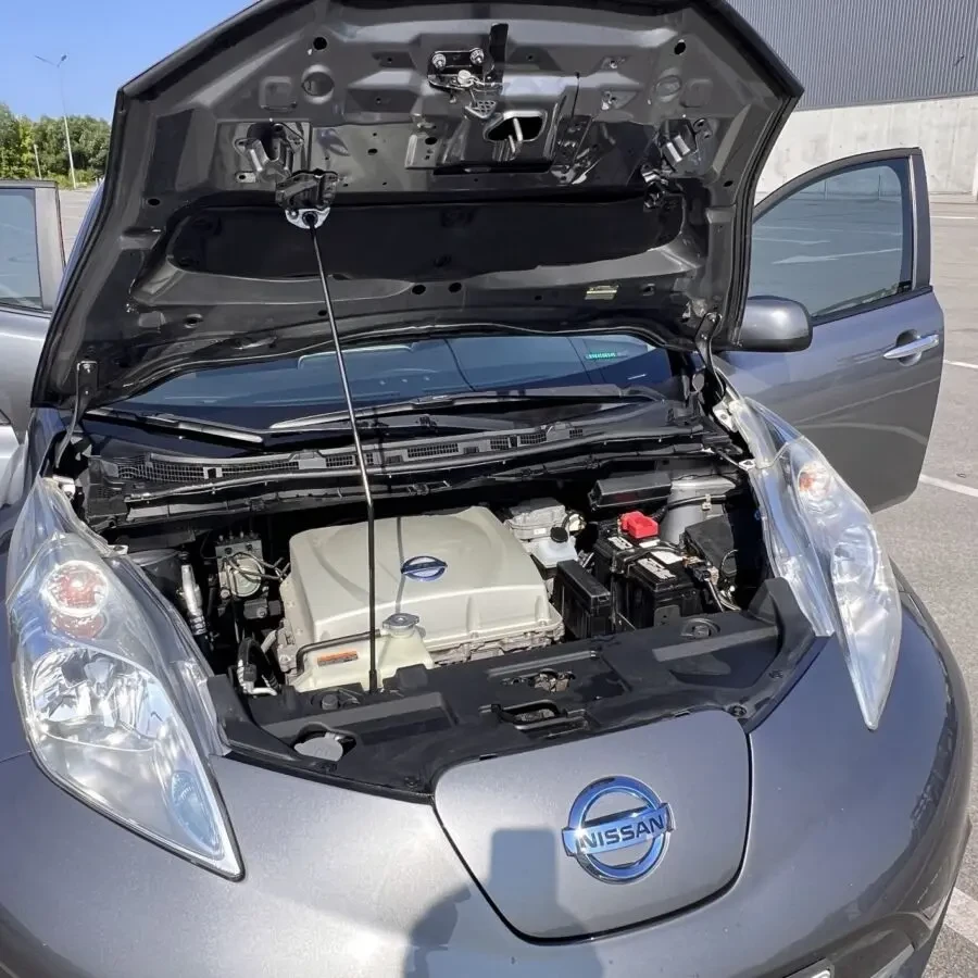 Продажа авто Nissan Leaf 4