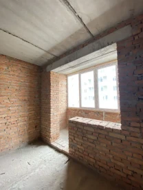 1к квартира двостороння 42,3 м2